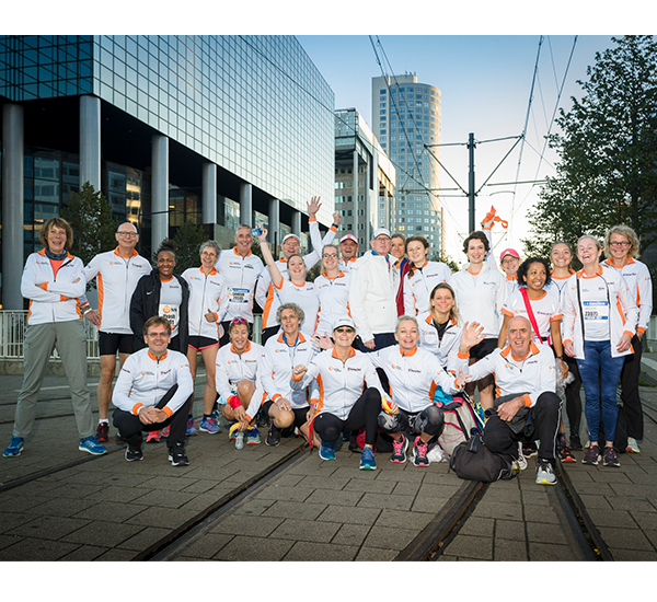 Lopers en buddy's uit heel het land NN Marathon Rotterdam 2021