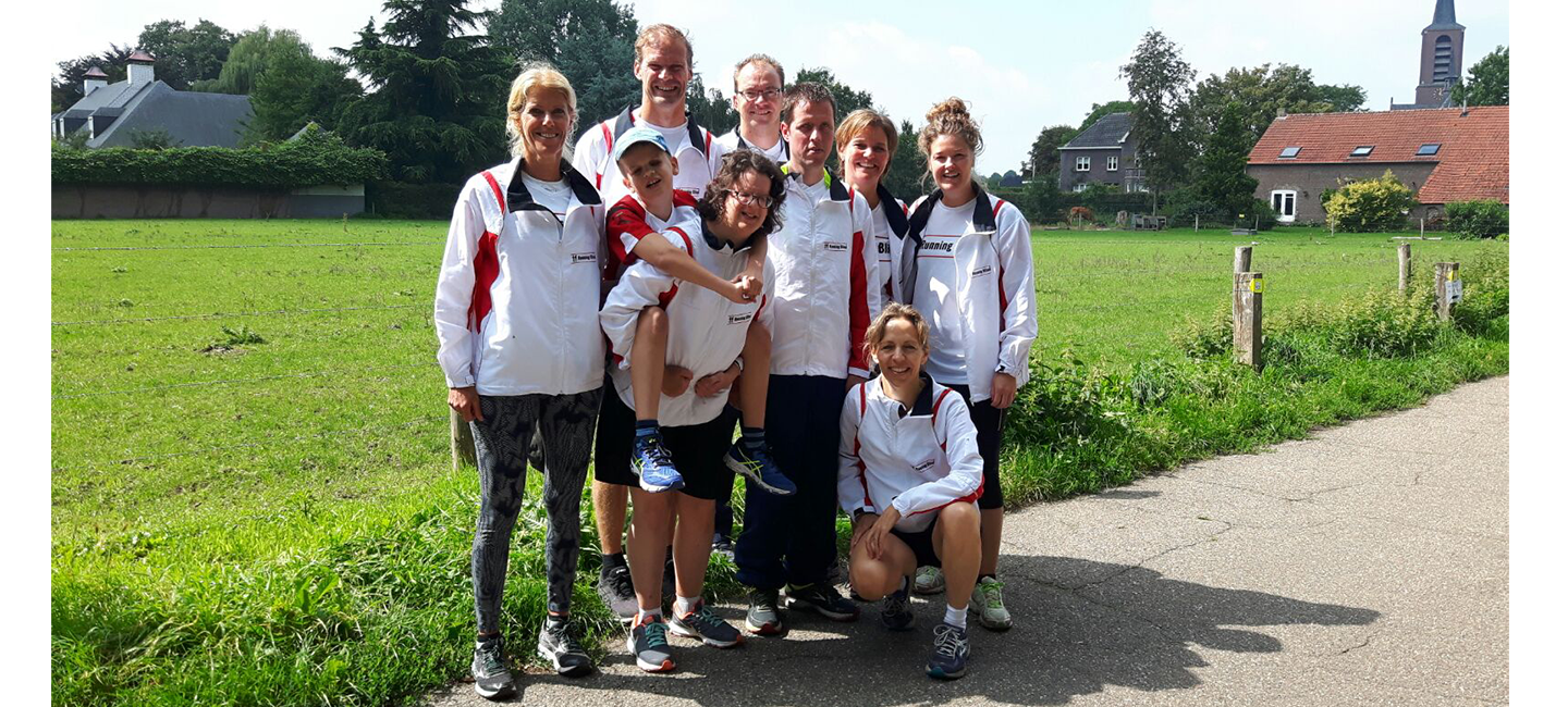 Foto van lopers bij de regiogroep Noord-Limburg